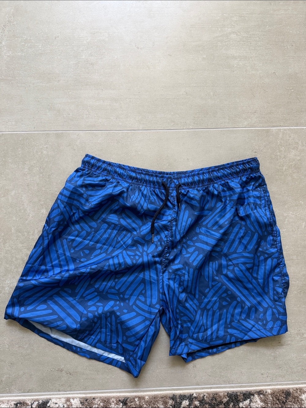 Men's Blue Patterned Swim Shorts. Size: XL